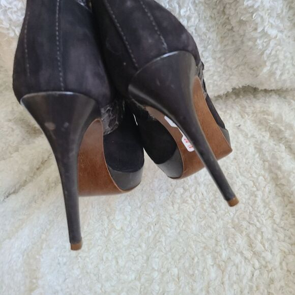 Alexandre Birman Suede and Snakeskin Laceup Heeled Booties sz 8.5 - Picture 4 of 7